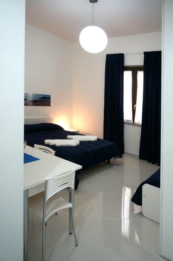 Al Porticciolo Bed & Breakfast Salerno Exterior photo