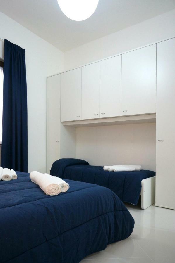 Al Porticciolo Bed & Breakfast Salerno Exterior photo
