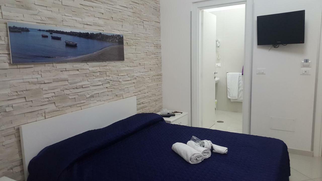 Al Porticciolo Bed & Breakfast Salerno Exterior photo