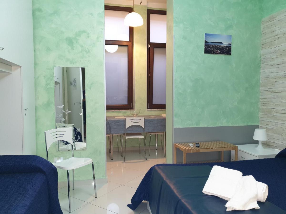 Al Porticciolo Bed & Breakfast Salerno Exterior photo