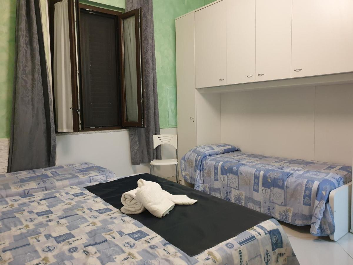Al Porticciolo Bed & Breakfast Salerno Exterior photo